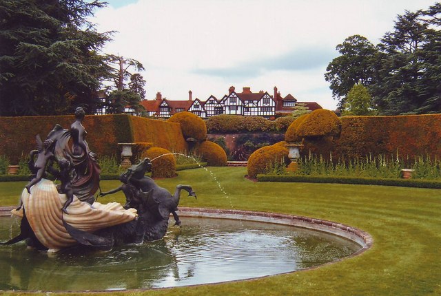 Ascott House gardens, Wing, Buckinghamshire - geograph.org.uk - 1479614