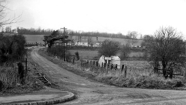 File:Barham Station (remains) - geograph.org.uk - 1759663.jpg