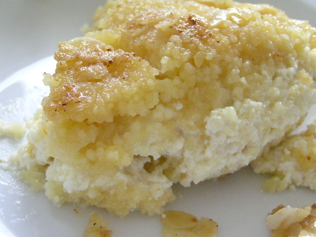 File:Cheescake with couscous.jpg