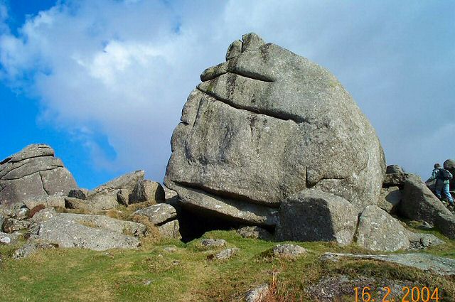 File:Cuckoo rock - Dartmoor - geograph.org.uk - 21345.jpg