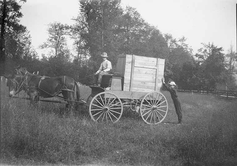 File:Delivering a piano on a wagon, Fall City, July 17, 1907 (WAITE 86).jpeg