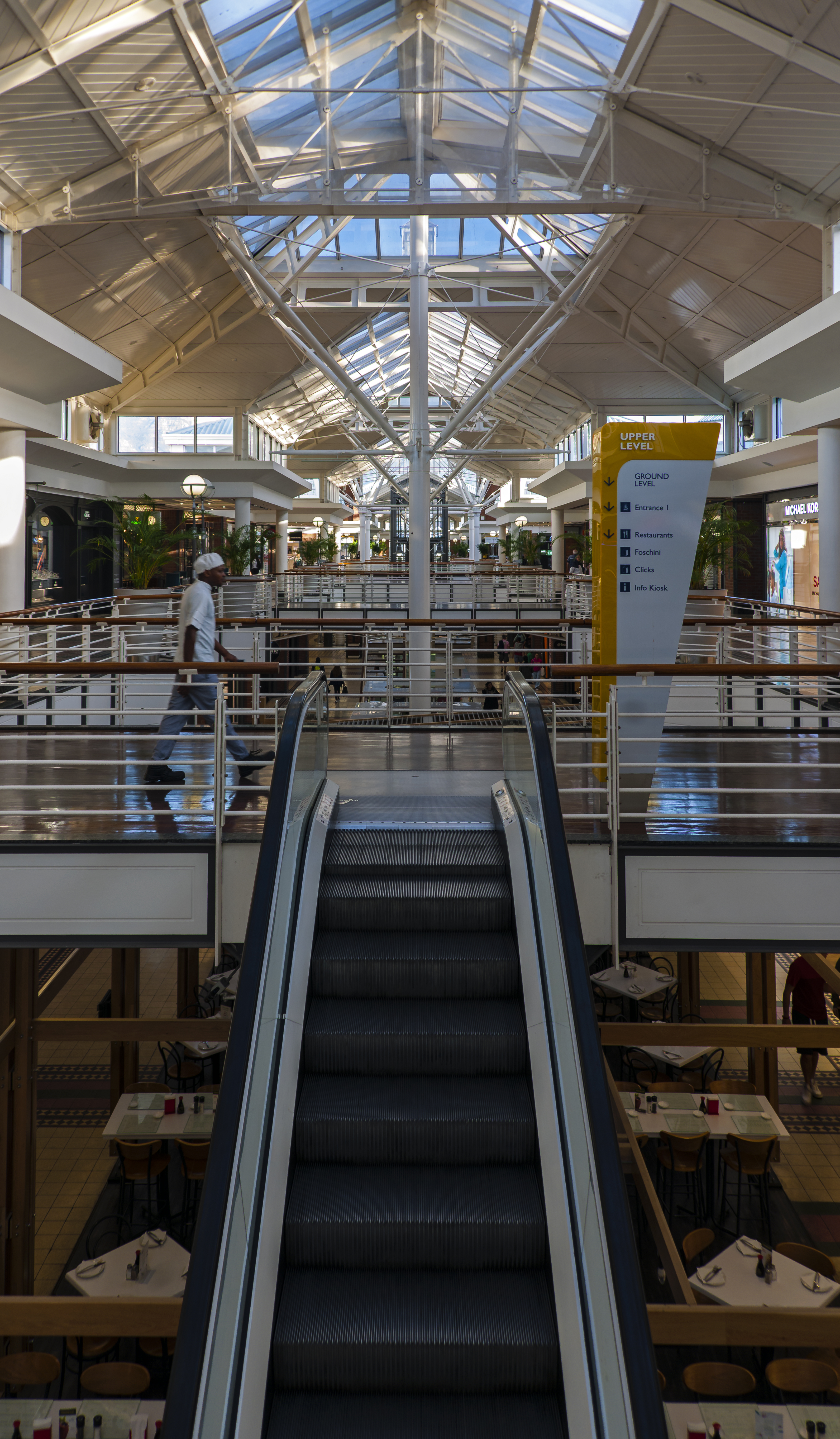 File Escalator Inside Victoria Wharf Shopping Mall Cape Town Jpg