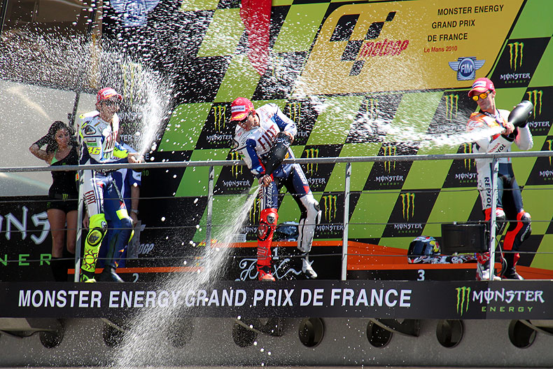 Datei French Motogp Podium 2010 Jpg Wikipedia