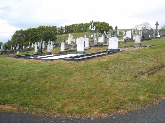 File:Graveyard on the R174 - geograph.org.uk - 446722.jpg