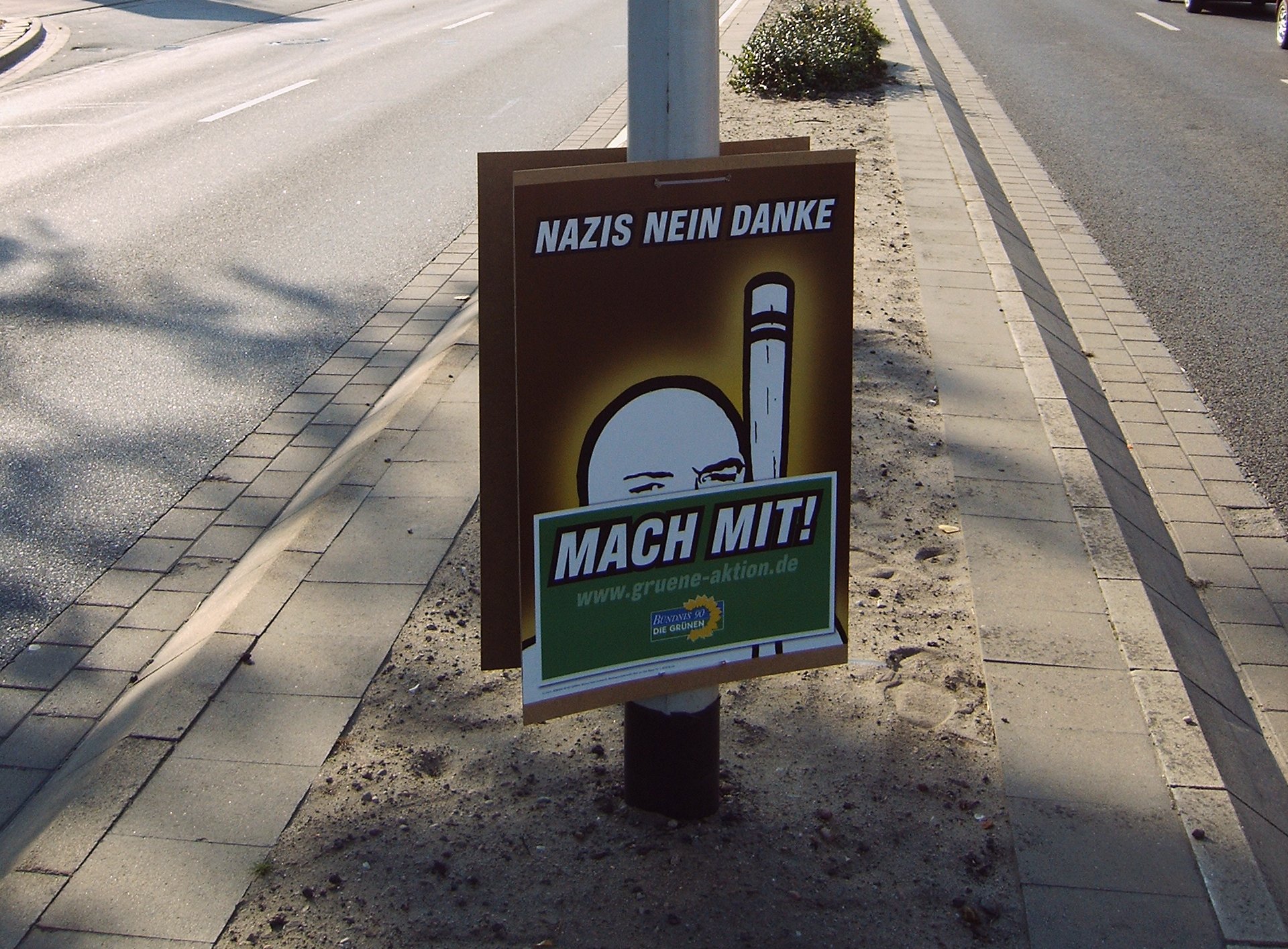 File:Gruene-Ja-Nazis-nein-danke1.jpg - Wikimedia Commons