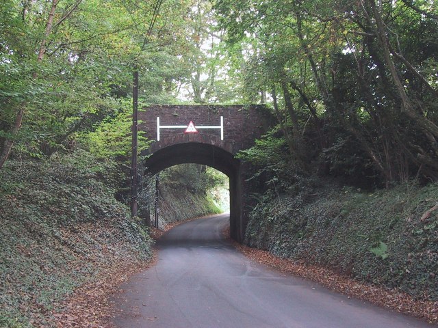 File:Ideford Arch - geograph.org.uk - 1559497.jpg