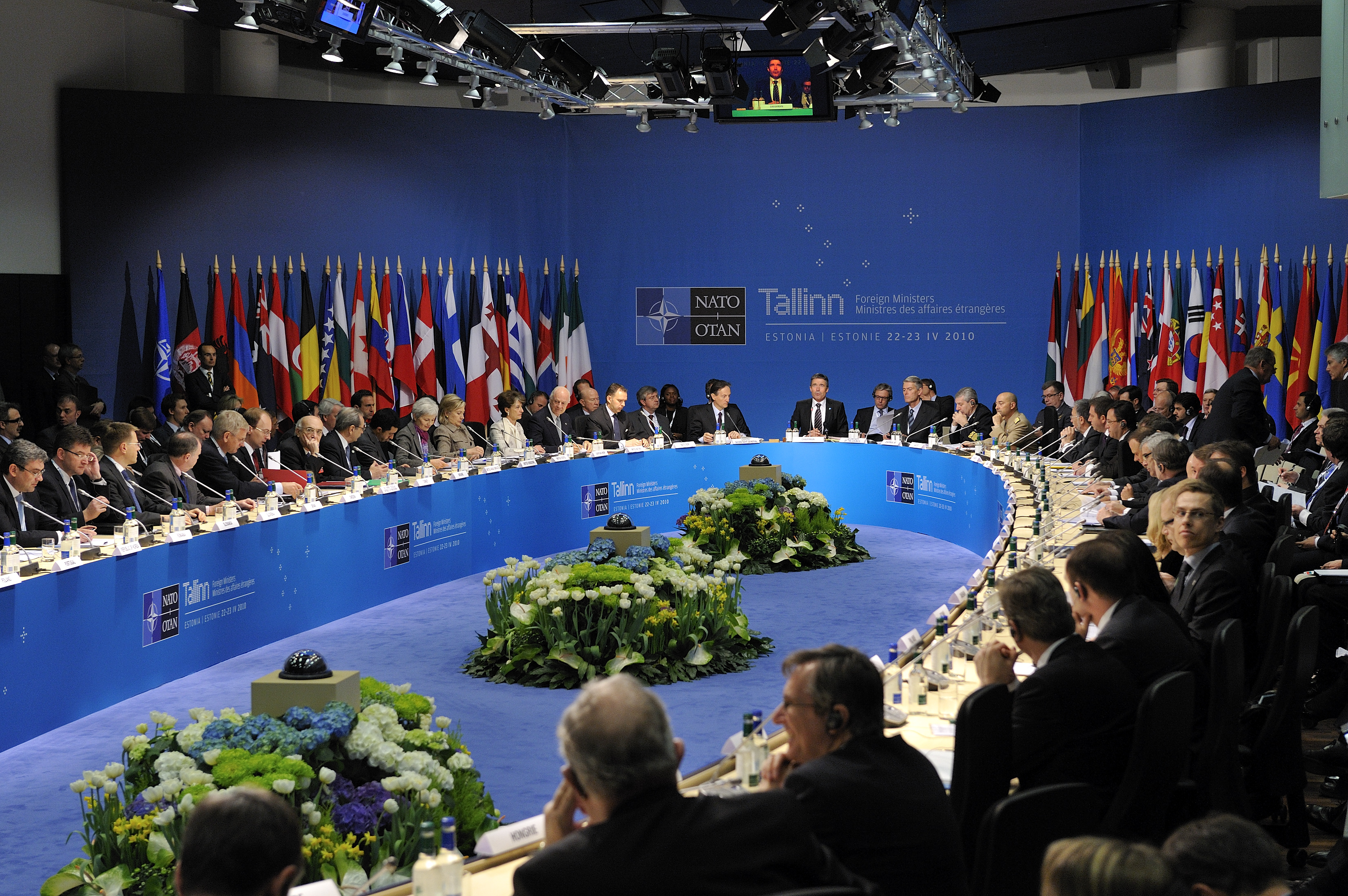 Саммит НАТО. NATO meeting. Meeting of NATO Ministers of Foreign Affairs. Саммит НАТО В Вильнюсе 2023 Постер.