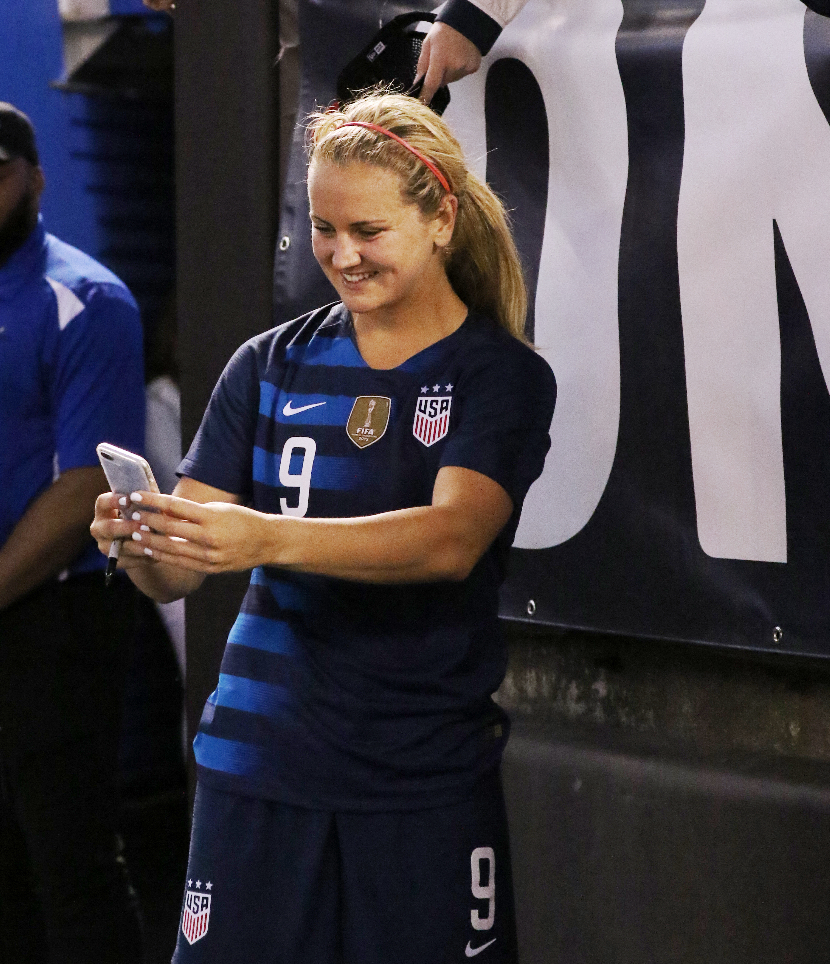 Lindsey horan