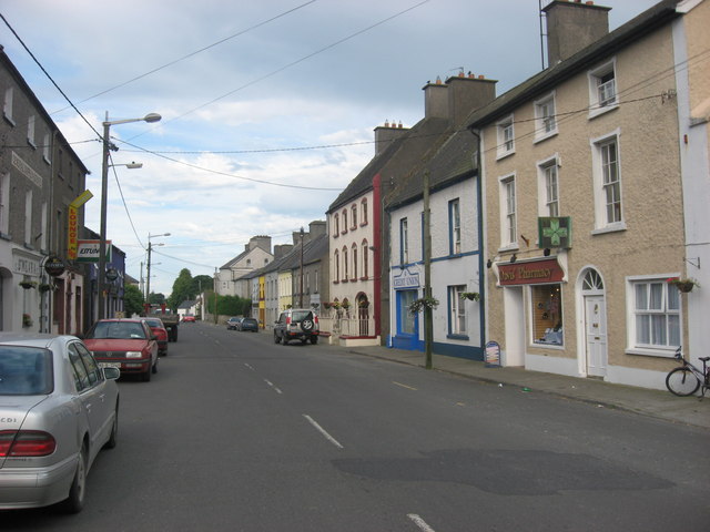 File:Main Street, Eyrecourt, Co. Galway - geograph.org.uk - 895862.jpg