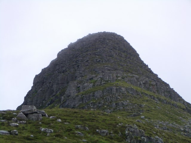 File:Meall Meadhonach - geograph.org.uk - 306818.jpg