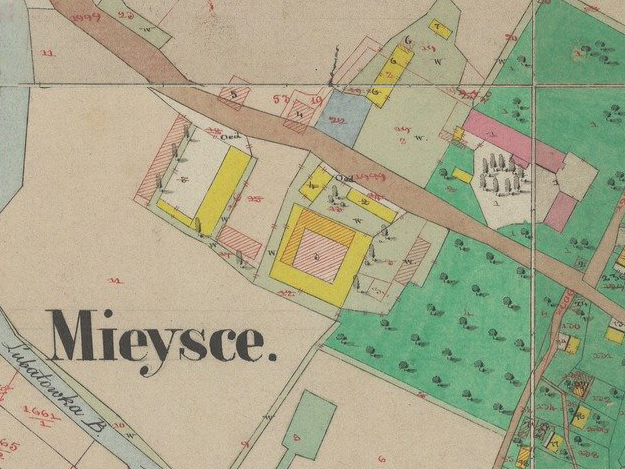File:Miejsce Piastowe dwor w 1851.jpg
