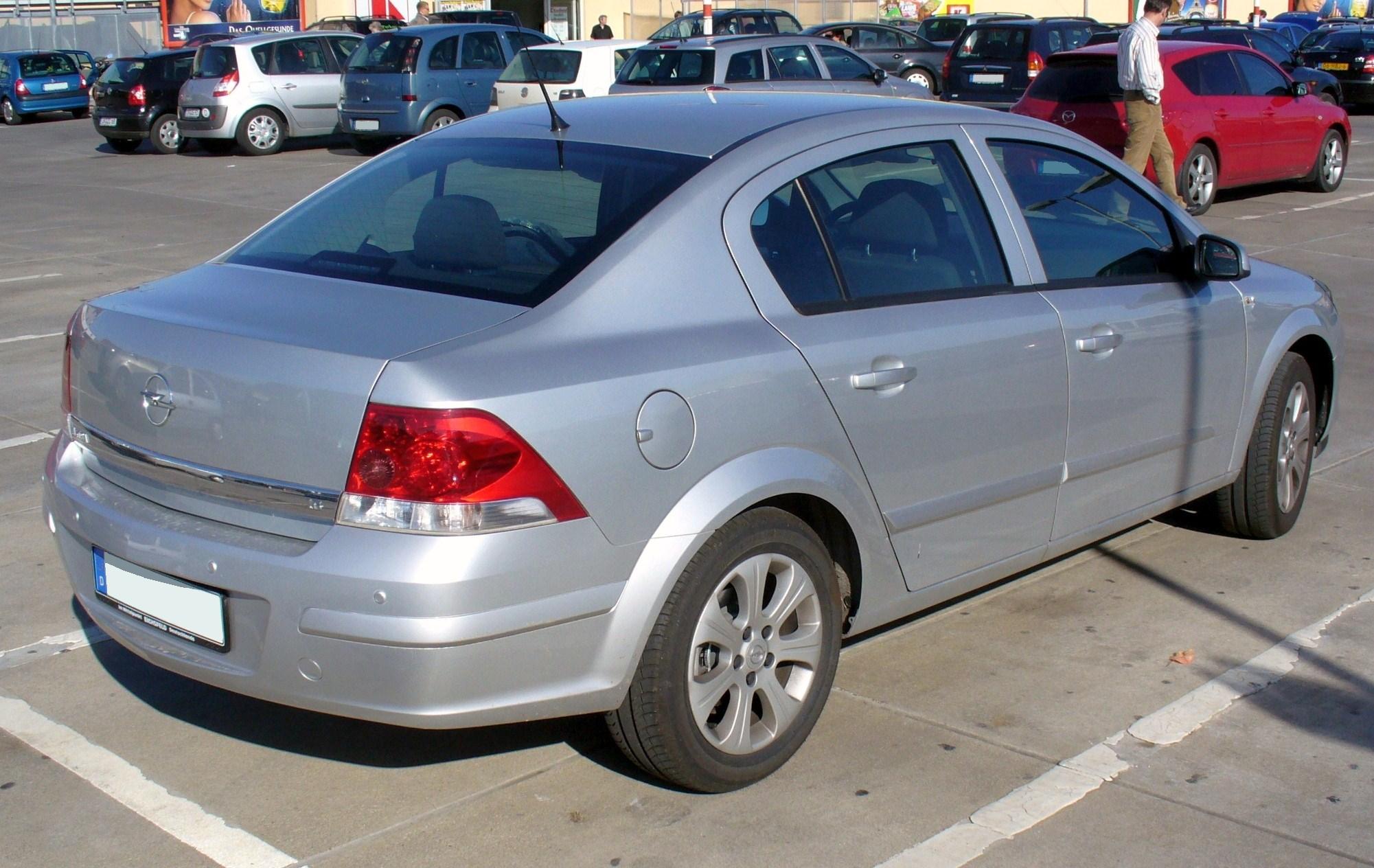 File:Opel Astra H Stufenheck 1.6 Ecotec Edition Starsilber Heck