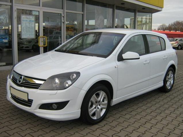 File:Opel astra H.JPG