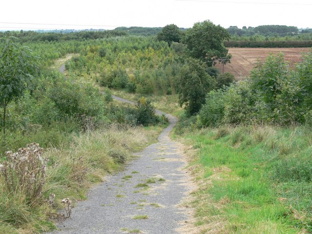 Public footpath across Bagworth Heath - geograph.org.uk - 542248