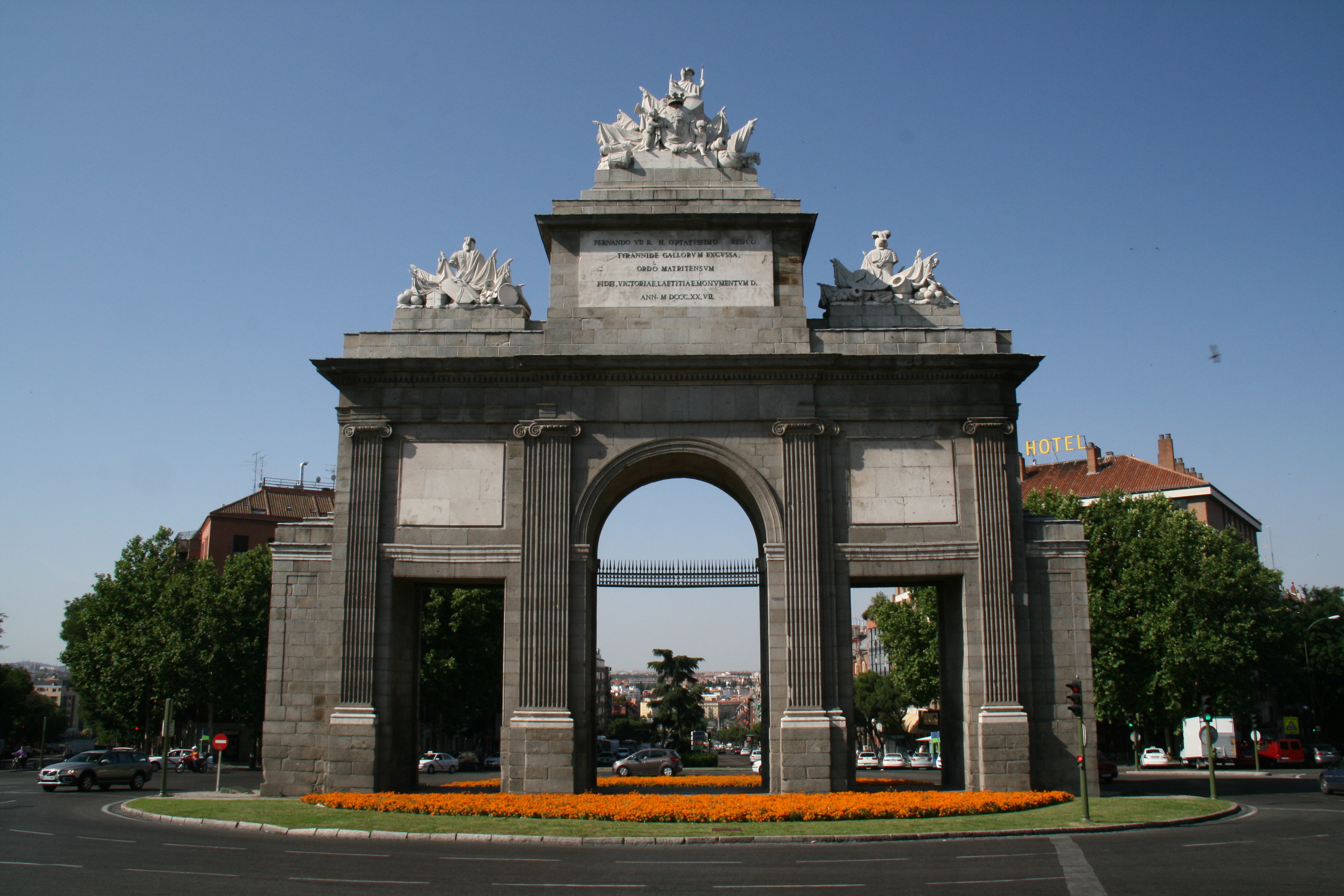 vanidad estropeado cebra Puerta de Toledo (Madrid) - Wikipedia, la enciclopedia libre