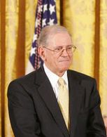 File:Robert E. Kahn.jpg