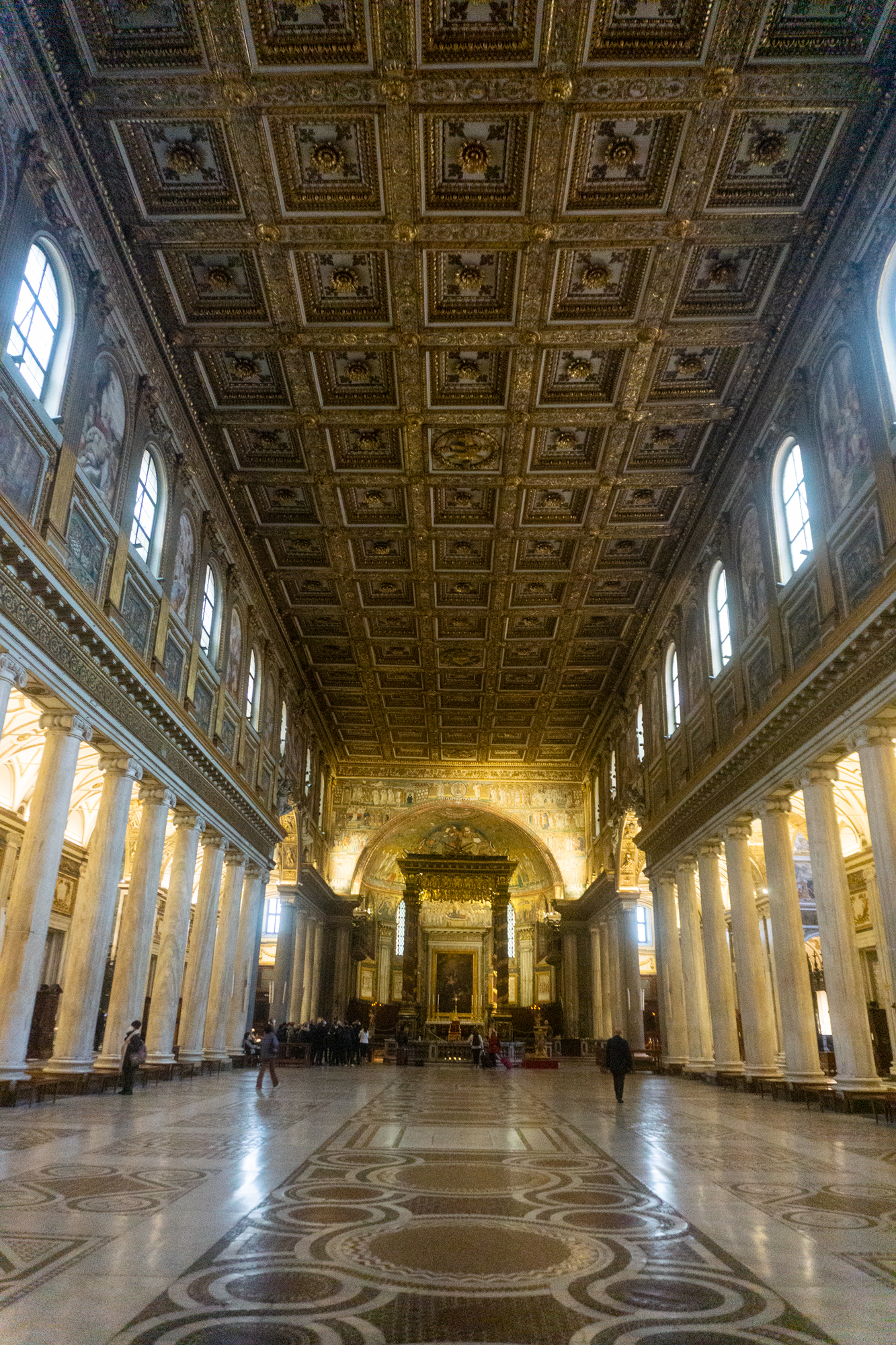 File:Santa Maria Maggiore - interior - hw.jpg - Wikipedia