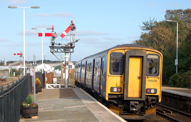 File:St Erth railway station photo-survey (5) - geograph.org.uk - 1554822.jpg