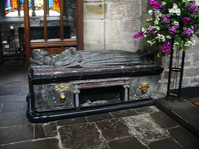 File:St Wilfrid's Parish Church, Standish, Tomb - geograph.org.uk - 954084.jpg