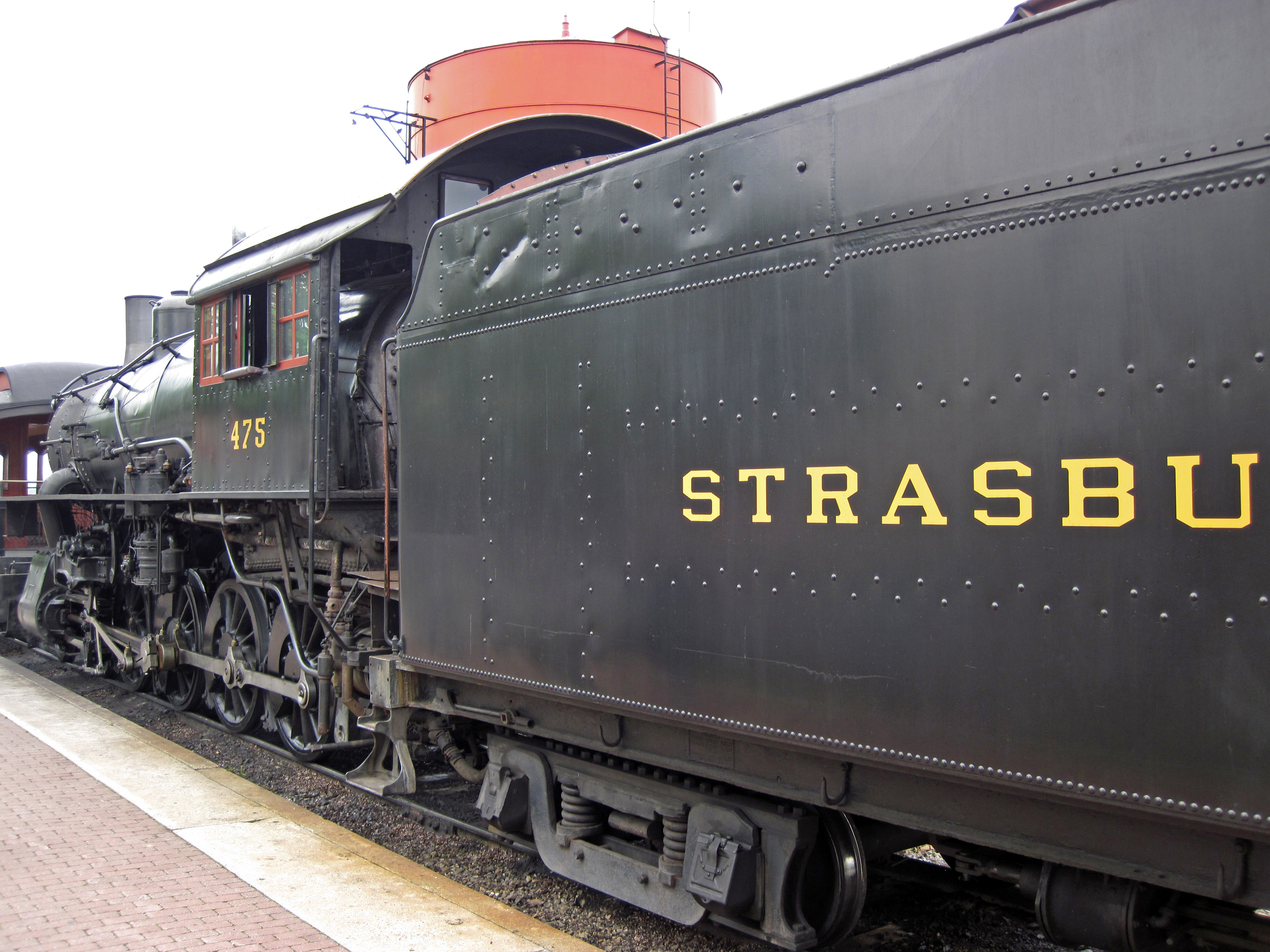 File:Strasburg Rail Road - 475 steam locomotive (Baldwin 4-8-0) & tender ( Strasburg, Pennsylvania, USA) 1 (26995634431).jpg - Wikimedia Commons