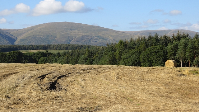 File:Stubble and round bale, Gartlove - geograph.org.uk - 4140725.jpg