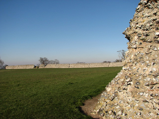 File:The Roman fort of Gariannonum - view northwest - geograph.org.uk - 693481.jpg