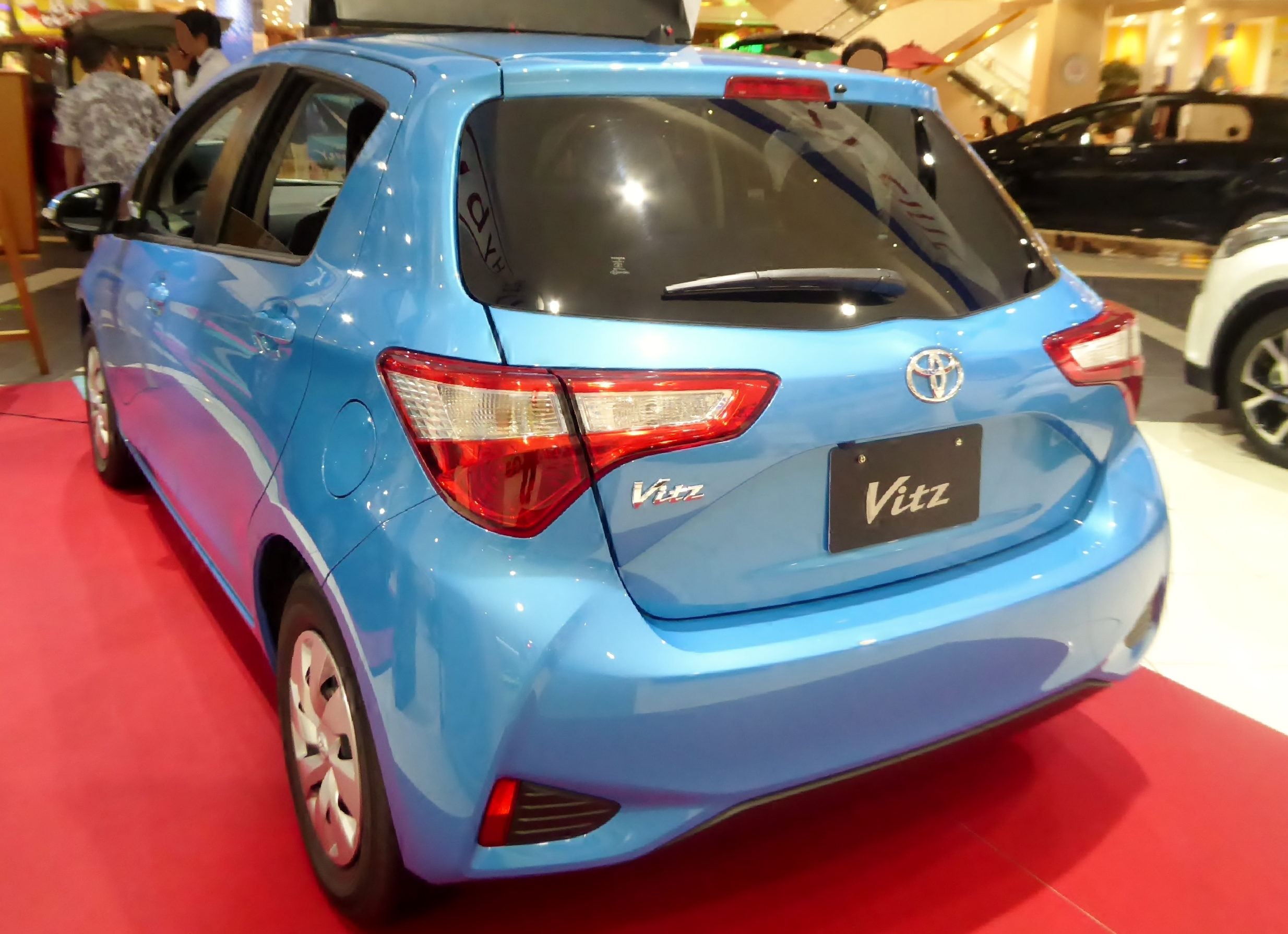 File:Toyota Vitz F (DBA-NSP130-AHXNB) rear.jpg - Wikimedia Commons