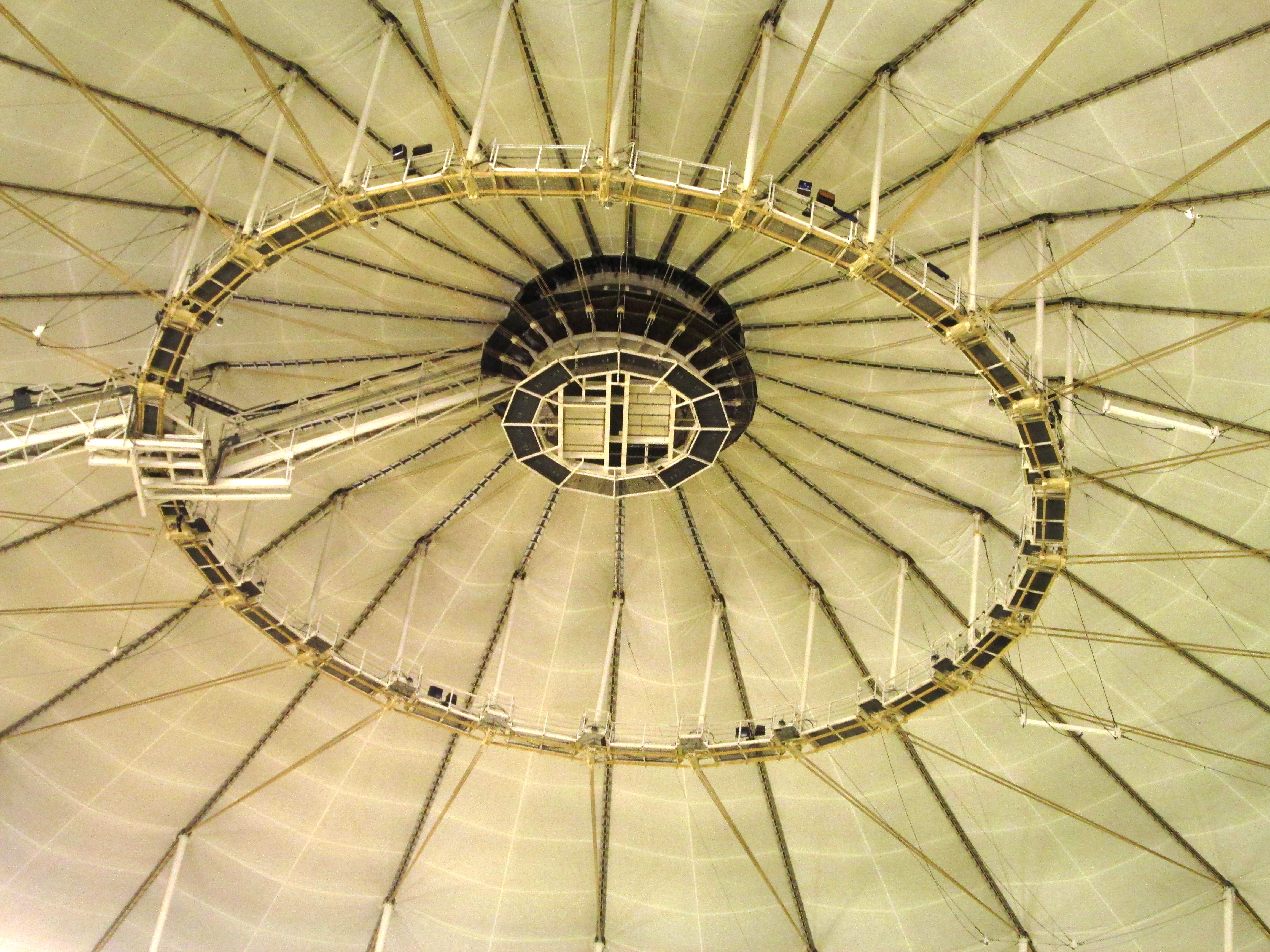 File:Tropicana Field roof.jpg - Wikimedia Commons