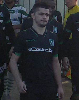 <span class="mw-page-title-main">Vitinha (footballer, born 1986)</span> Portuguese footballer