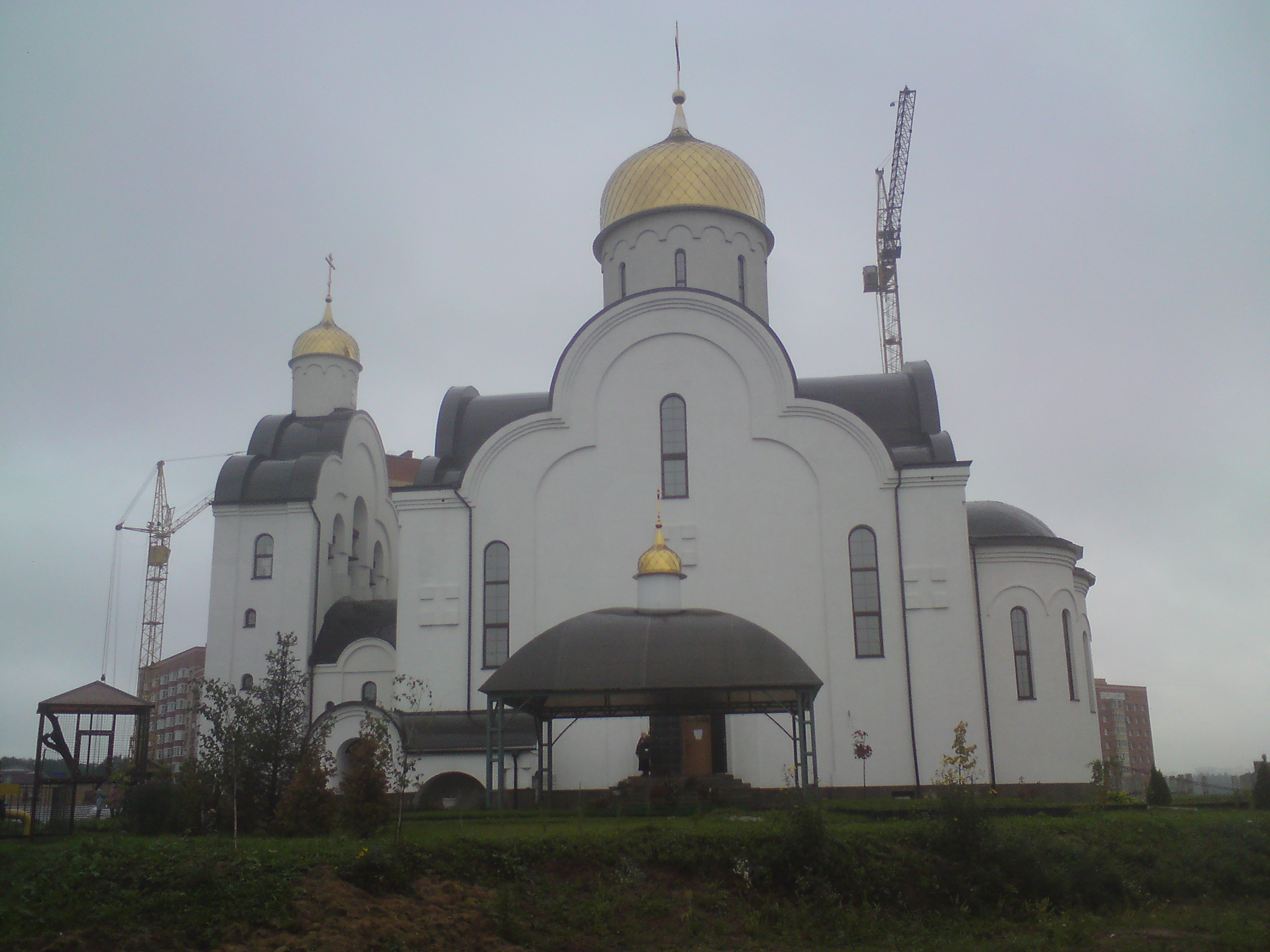 храм в лесном городке