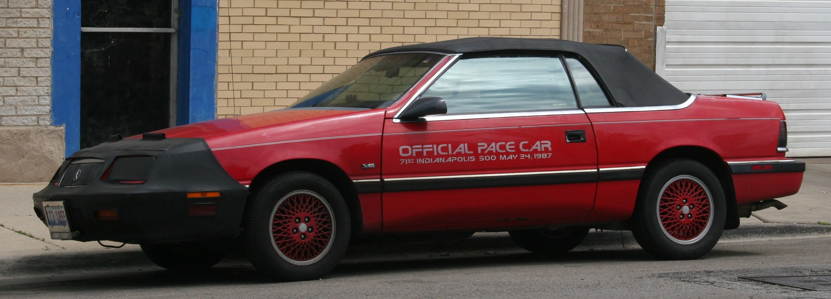 File:1985 Pontiac Fiero GT front right.jpg - Wikimedia Commons