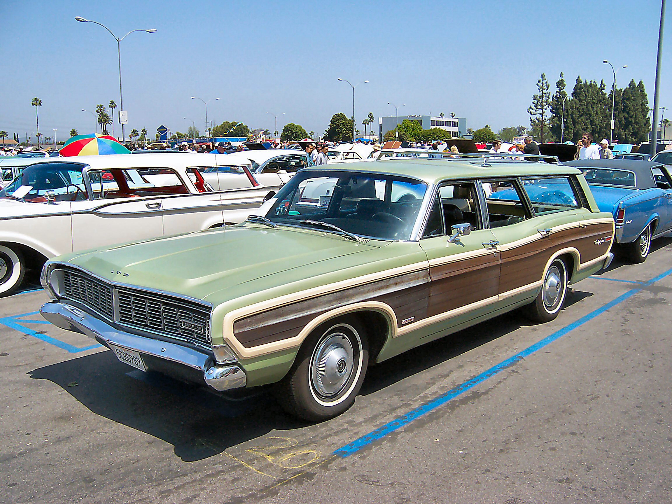 1968 Ford country squire station wagon #5