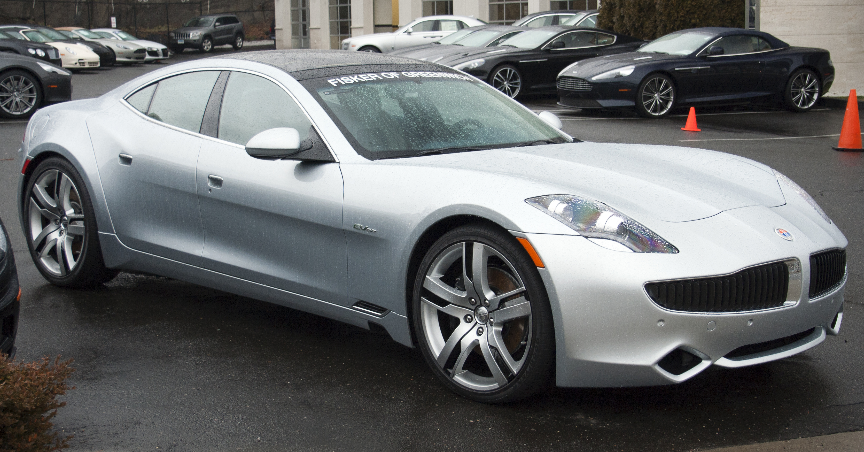 Файл:2012 Fisker Karma EC EVer.jpg — Википедия