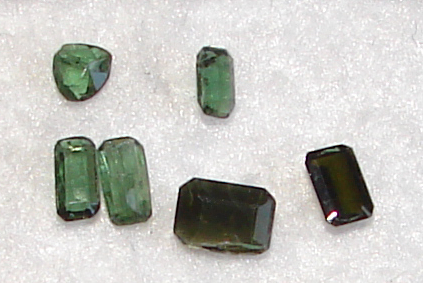 File:Actinolite cut.jpg