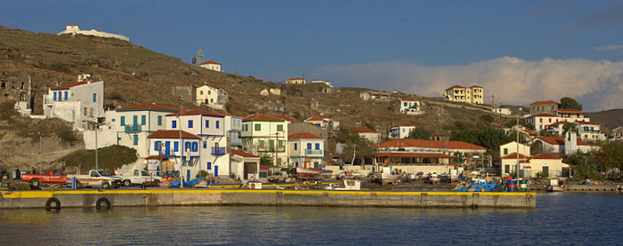 File:Agios Efstratios Village.jpg