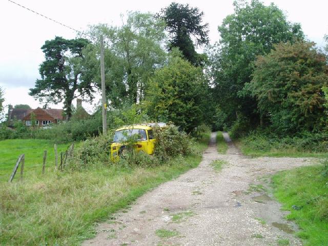 File:Footpath from railway cutting to Turner's Hill Road - geograph.org.uk - 226156.jpg