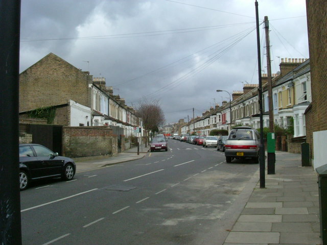 File:Haydn Park Road, W12 - geograph.org.uk - 889567.jpg