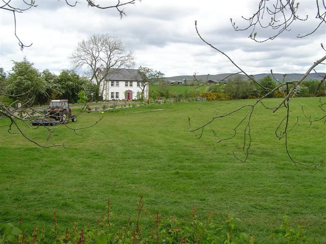 File:House at Arvalee - geograph.org.uk - 432991.jpg