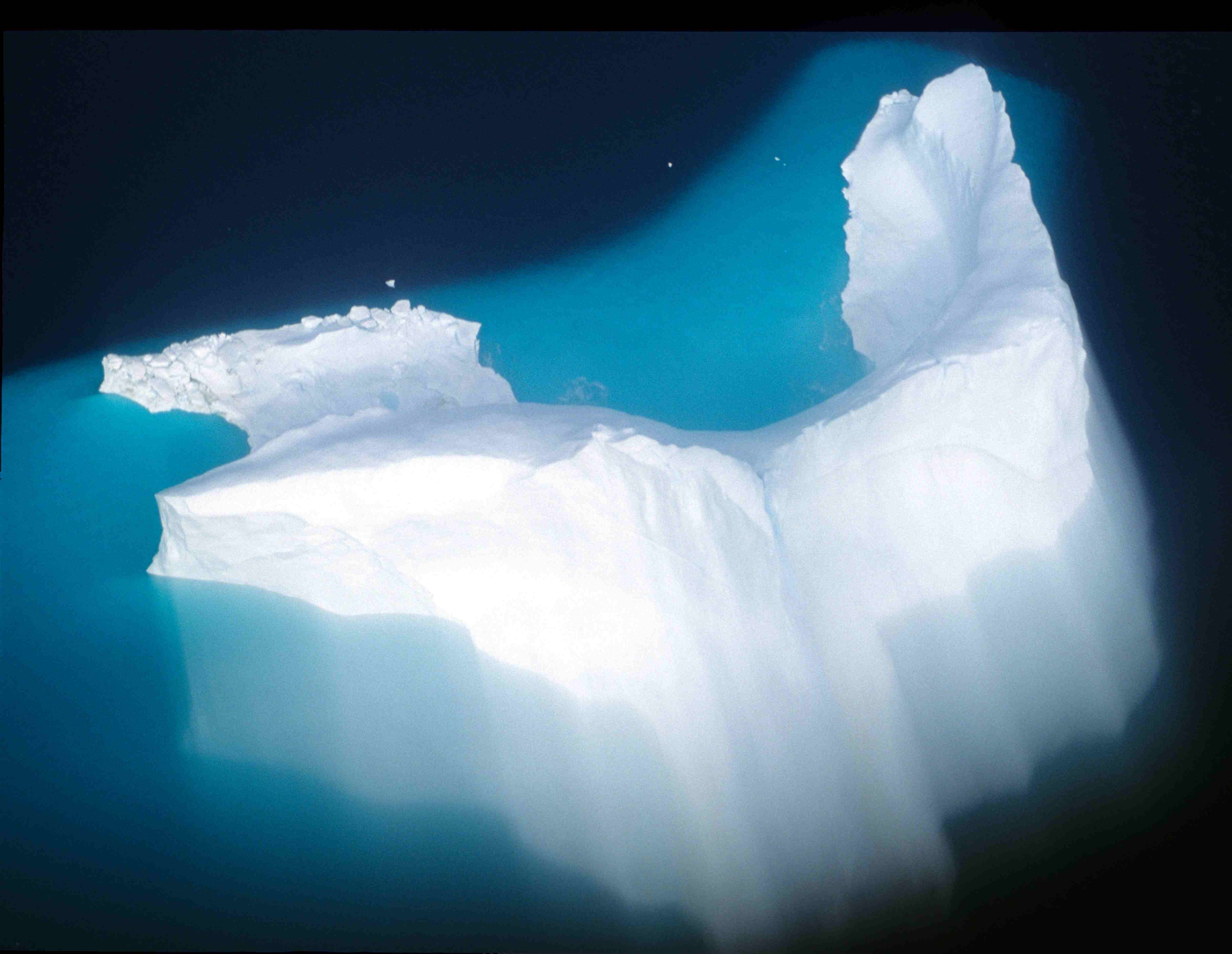 Iceberg-2. Иллюзия айсберга. Две части айсберга. Айсберг злости.
