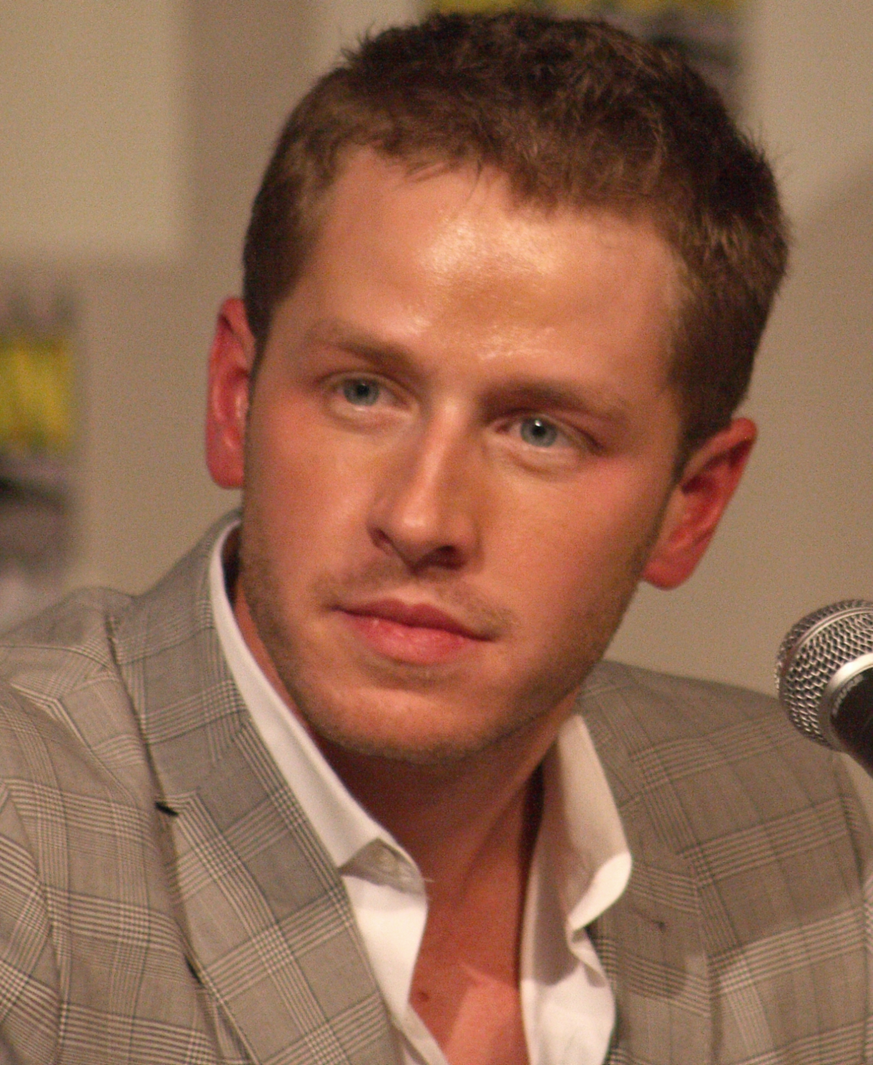 josh-dallas-wikipedia