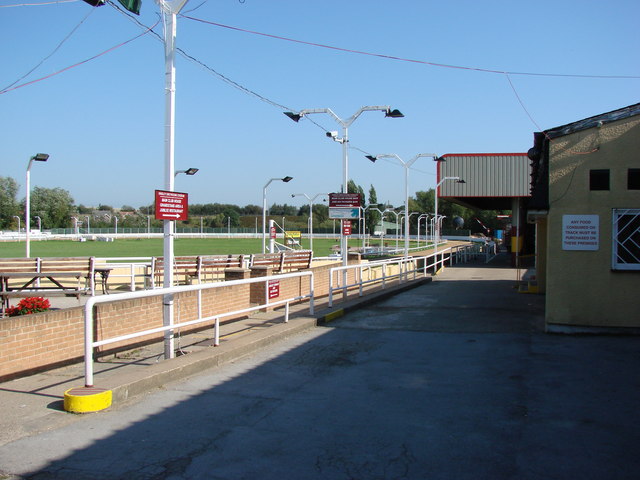 File:Kinsley Greyhound Stadium - geograph.org.uk - 244638.jpg