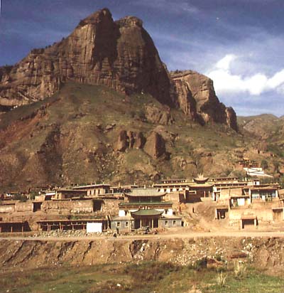 Rakya Monastery in 1998 Klaster Rakya Gompa.jpg