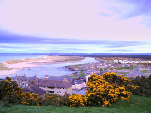 File:Lossiemouth in Spring - geograph.org.uk - 679011.jpg