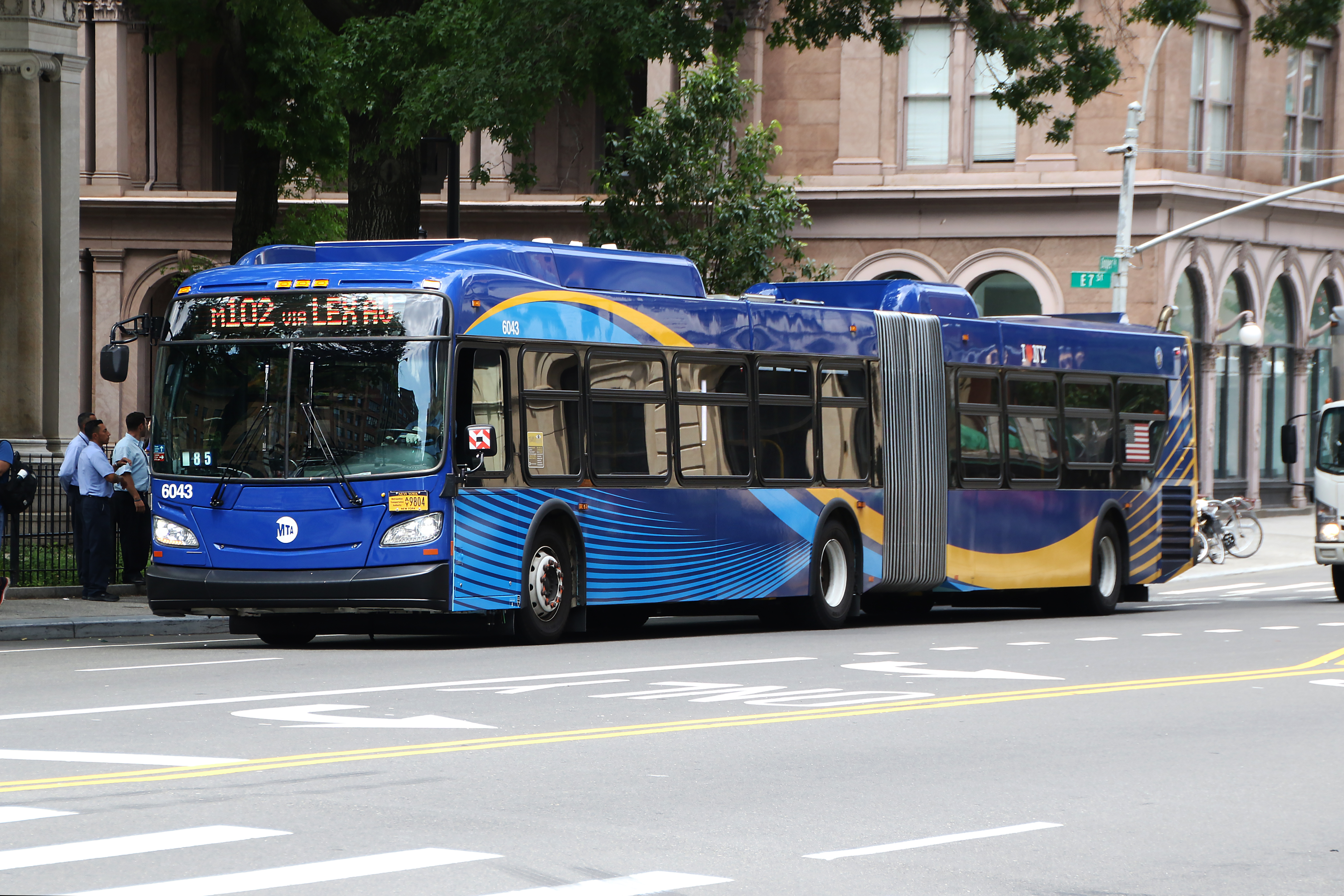 MTA NYC Bus M103 bus turning onto 3rd Ave.jpg. 