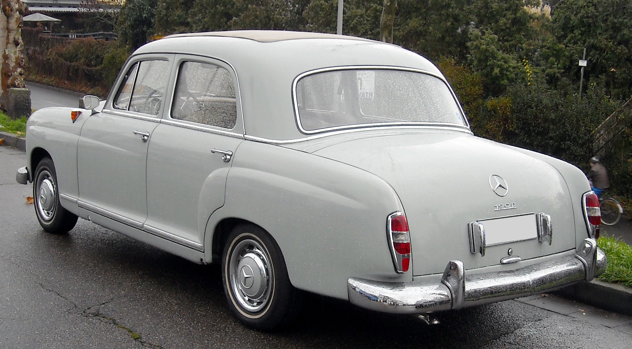 File:Benz auto.jpg - Wikimedia Commons