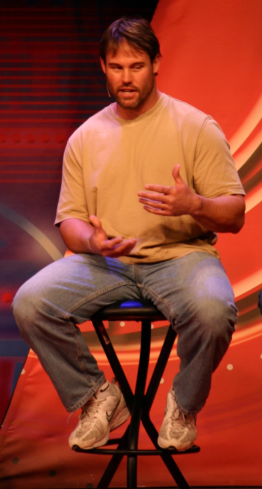 File:Mike Alstott ESPNWeekend2010-082.jpg - Wikipedia