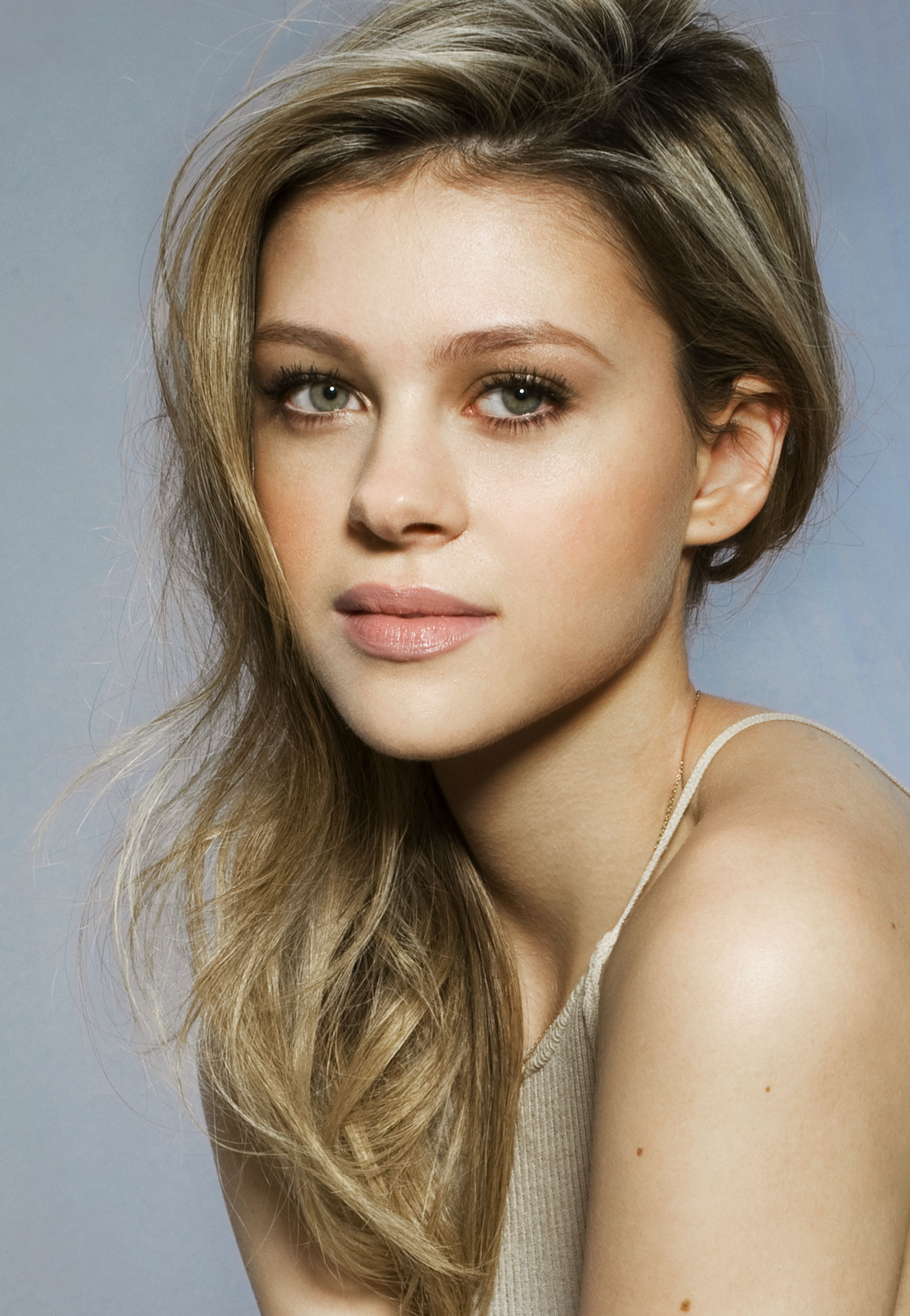 Nicola Peltz 2012.jpg