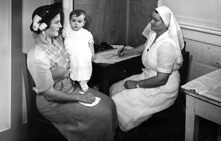 File:Queensland State Archives 1489 Illustrating activities of Mother and Child Welfare Service April 1950.png