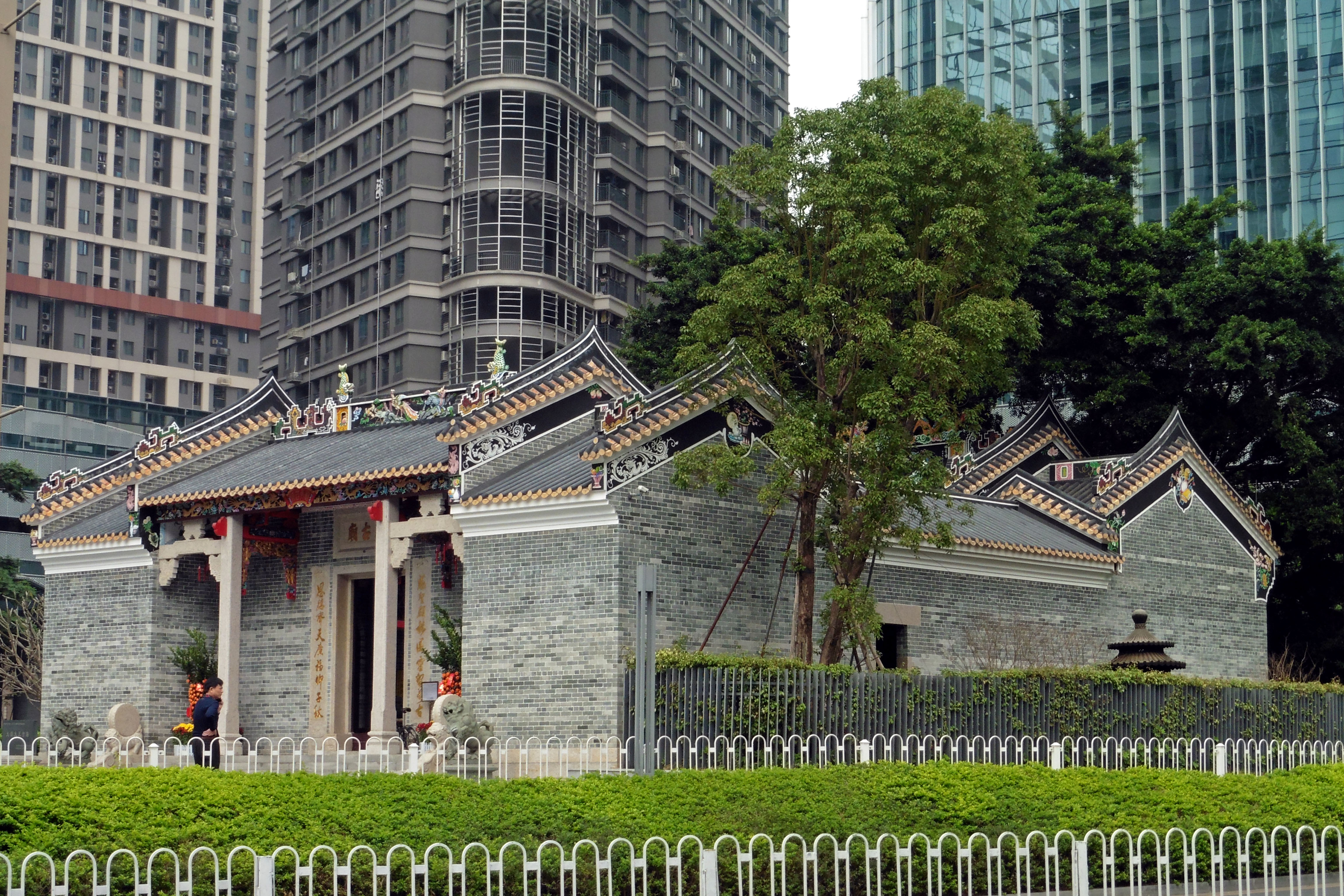 Nanshan shenzhen. Шэньчжэнь храм. Nanshan District. Nanshan Temple.