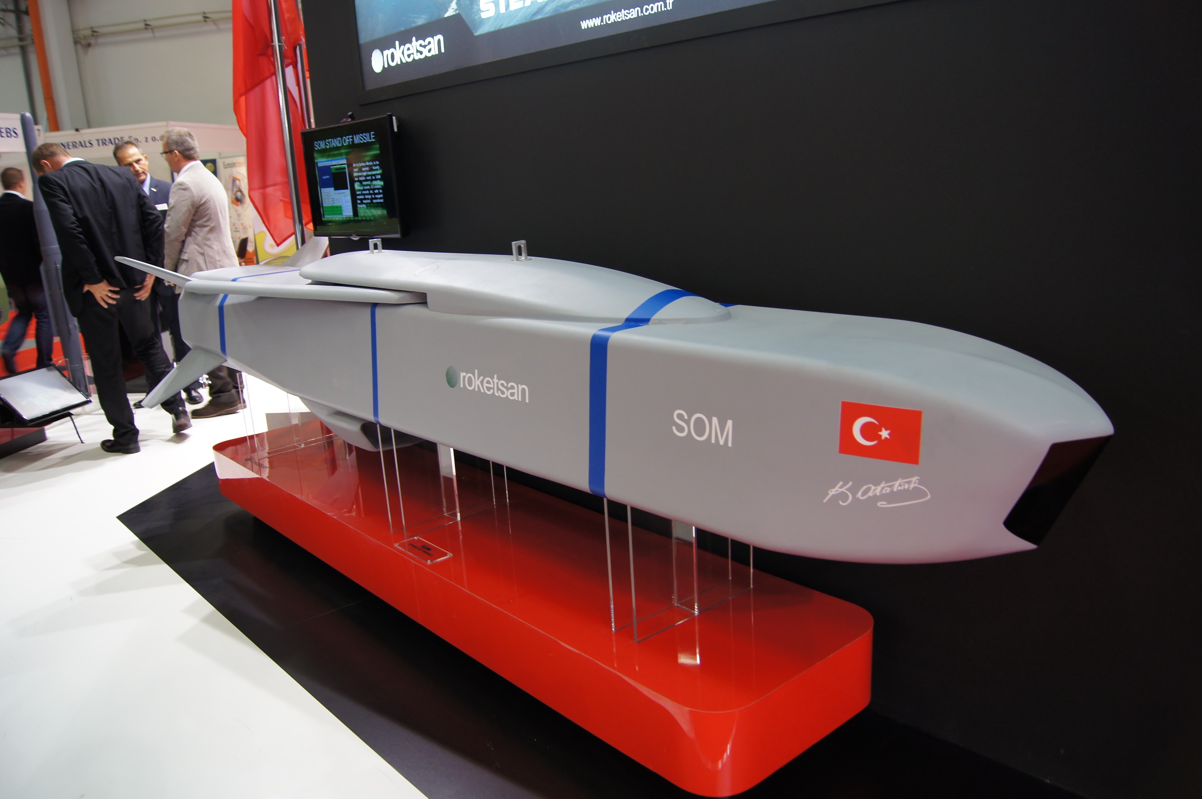 Turkey Defense Industry Projects SOM_cruise_missile_mockup_on_MSPO_2014